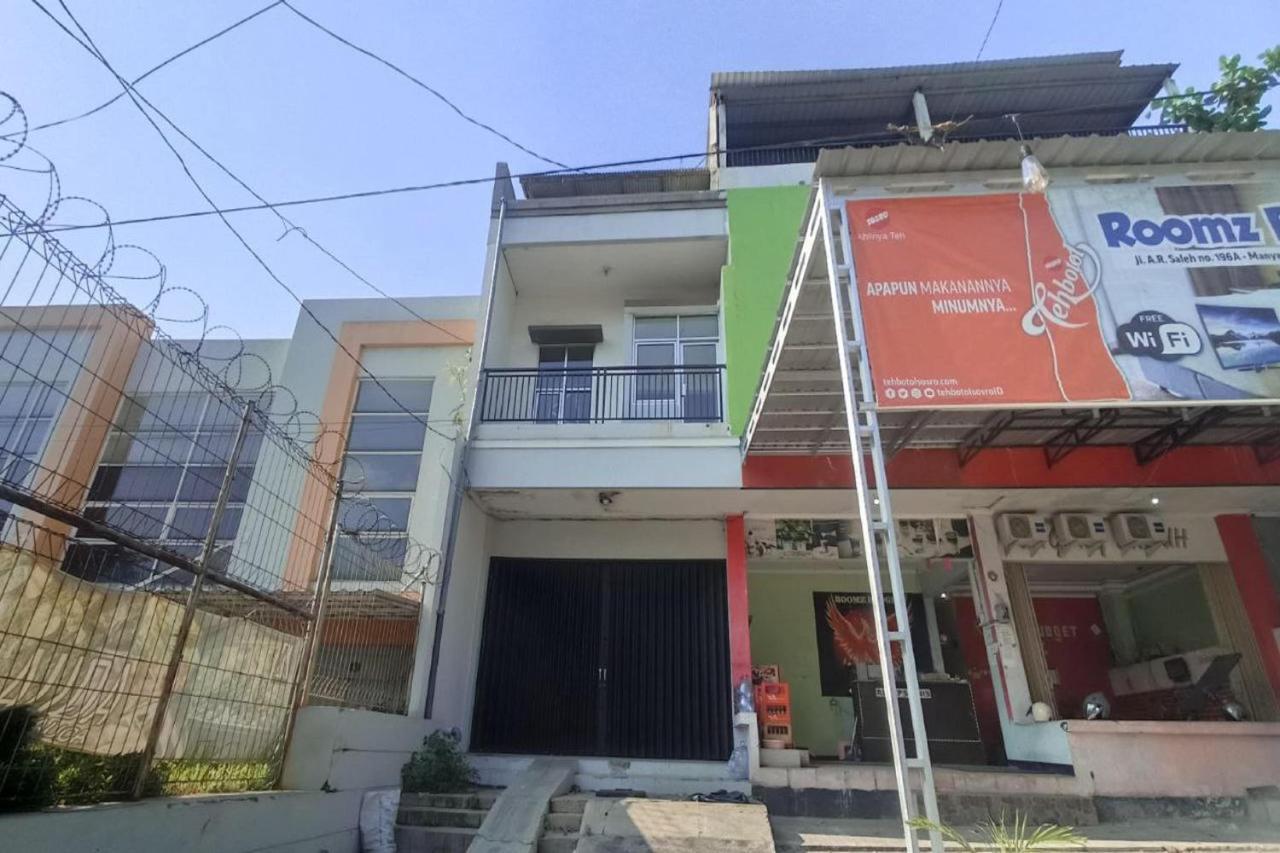 Oyo Life 92877 Hotel Rainbow 7296 Σεμαράνγκ Εξωτερικό φωτογραφία